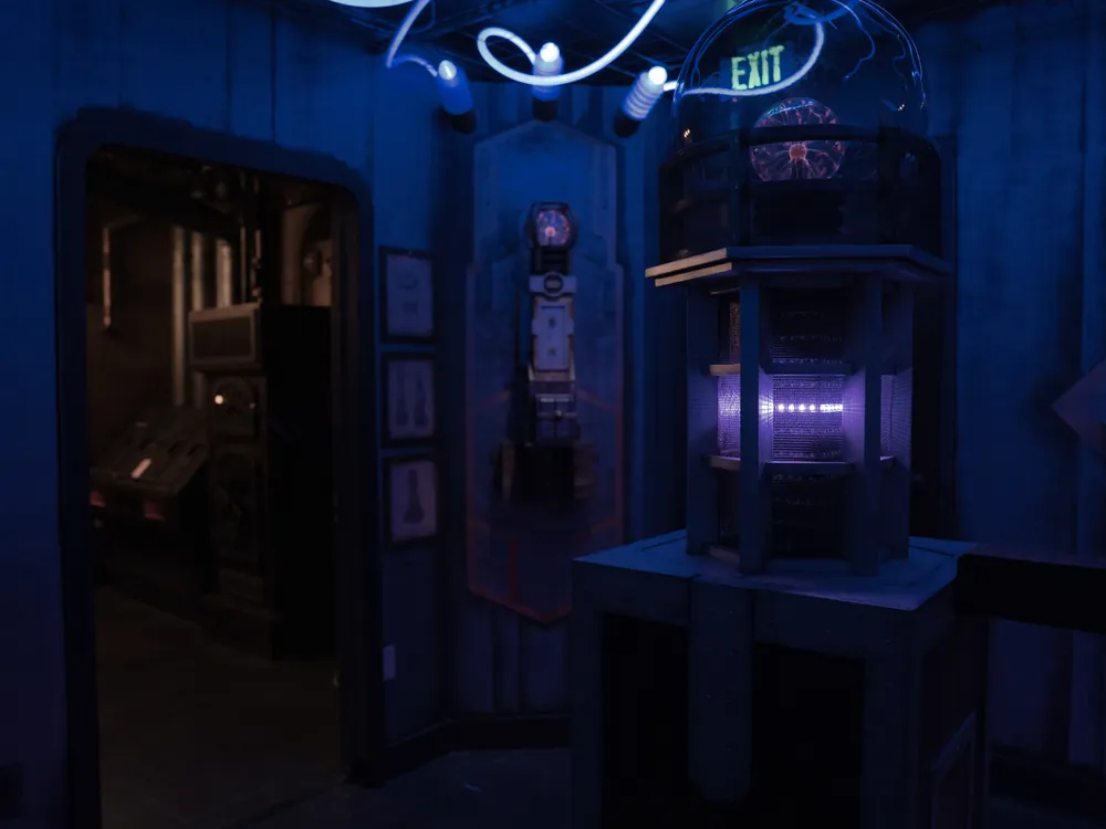 Tesla's Laboratory escape room props